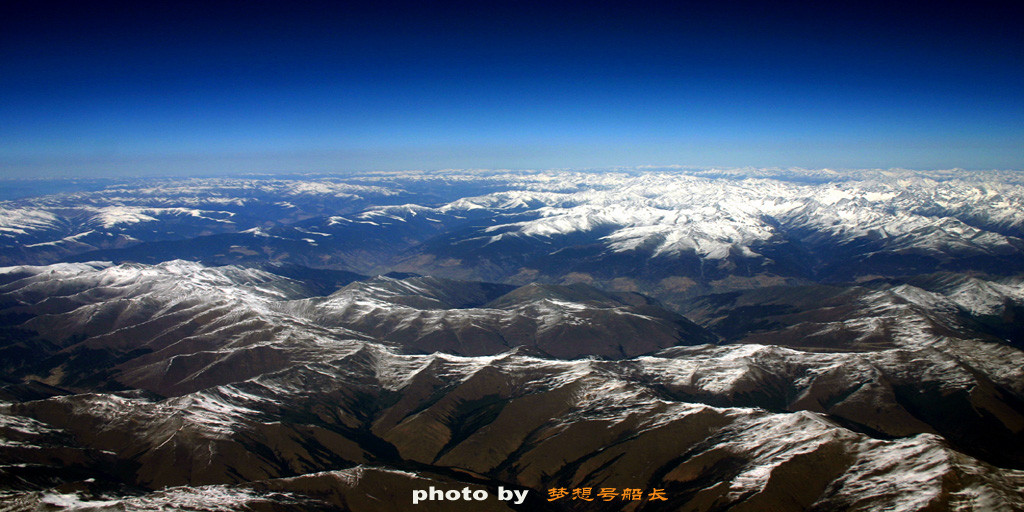 雪岭斜谷